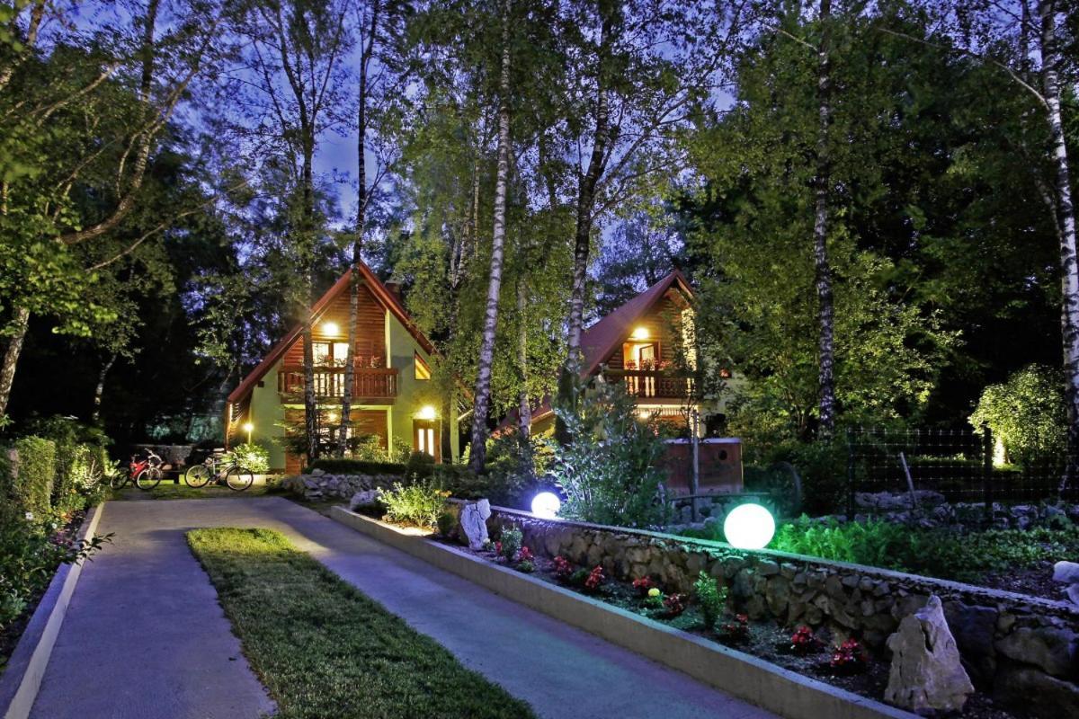 Ledenice Chalets Bogo & Neno מראה חיצוני תמונה