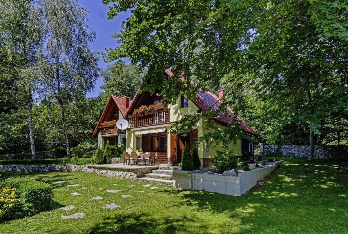 Ledenice Chalets Bogo & Neno מראה חיצוני תמונה