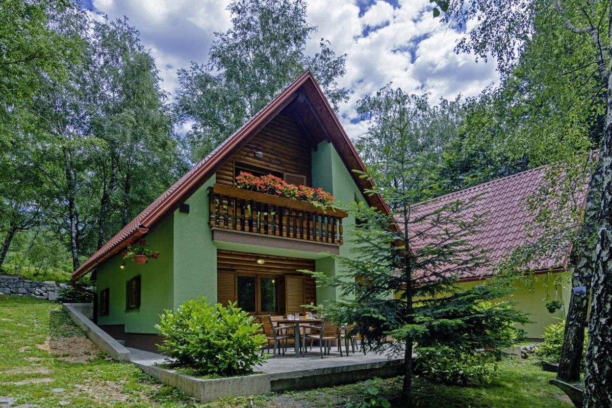 Ledenice Chalets Bogo & Neno מראה חיצוני תמונה