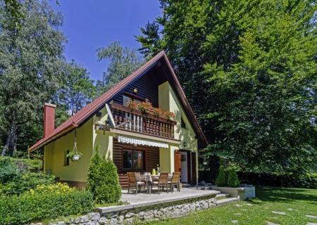 Ledenice Chalets Bogo & Neno מראה חיצוני תמונה